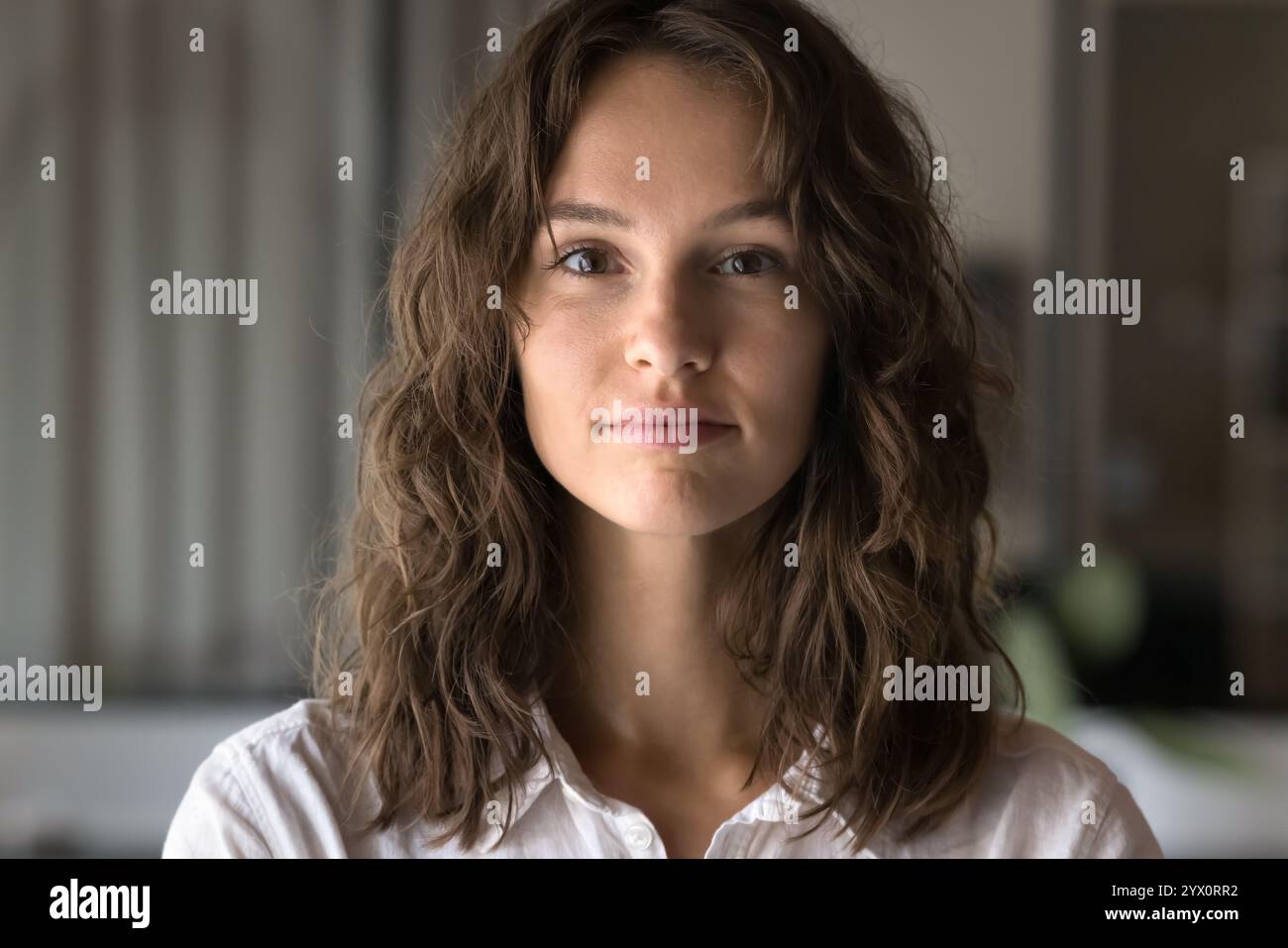 Ritratto di una giovane donna professionale, primo piano Foto Stock