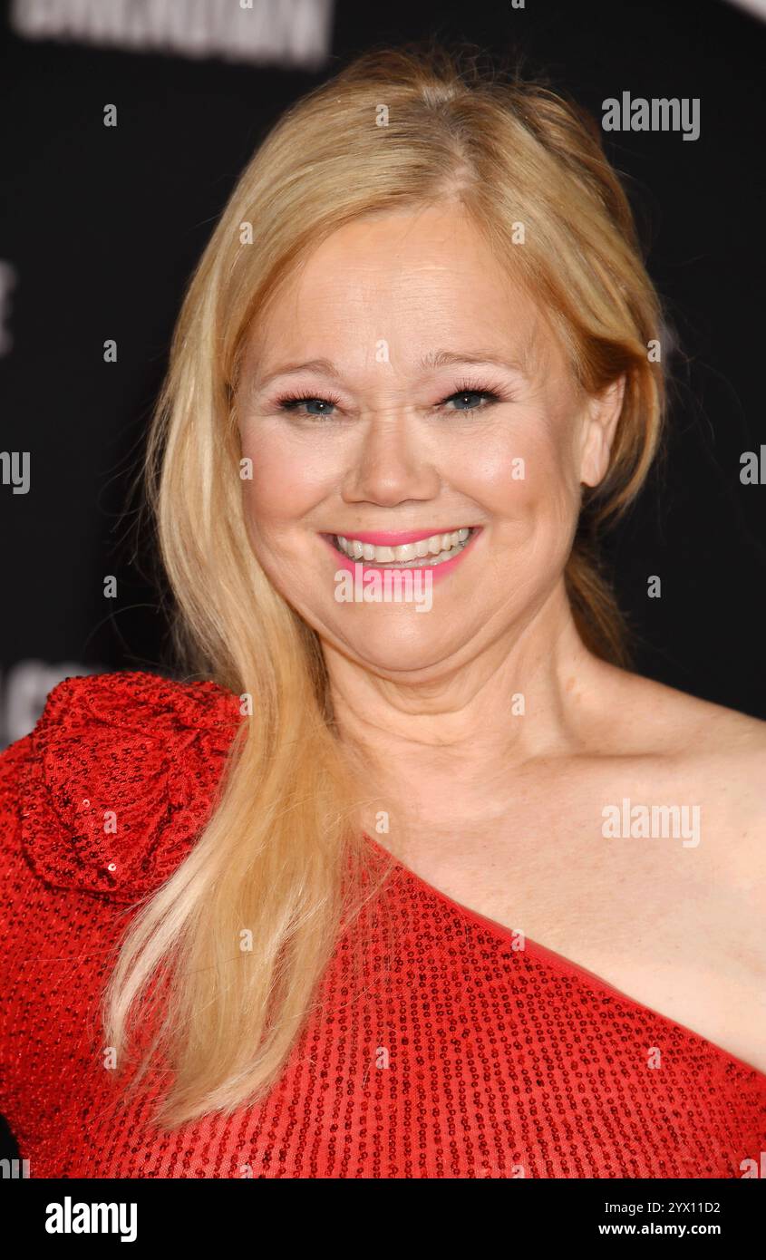 HOLLYWOOD, CALIFORNIA - 10 DICEMBRE: Caroline Rhea partecipa alla premiere di Los Angeles di Searchlight Pictures "A complete Unknown" al Dolby Theatre on D. Foto Stock
