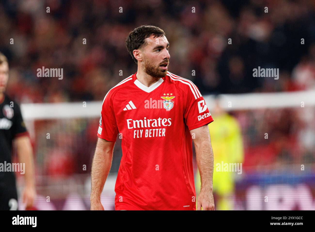 Orkun Kokcu visto durante la partita di UEFA Champions League tra le squadre di SL Benfica e Bologna FC 1909 (Maciej Rogowski) Foto Stock