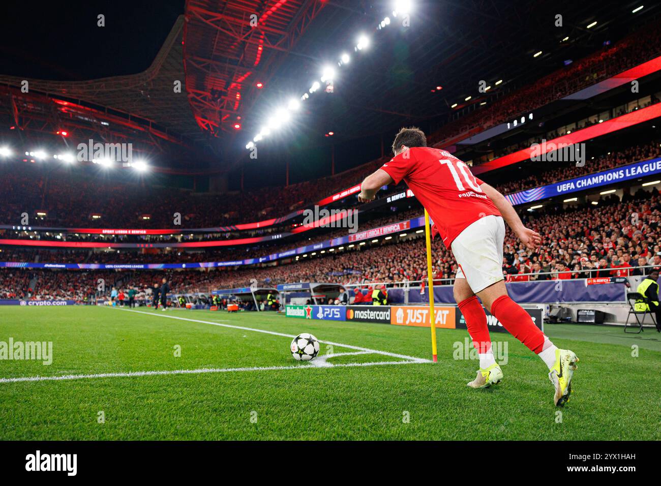 Orkun Kokcu visto durante la partita di UEFA Champions League tra le squadre di SL Benfica e Bologna FC 1909 (Maciej Rogowski) Foto Stock