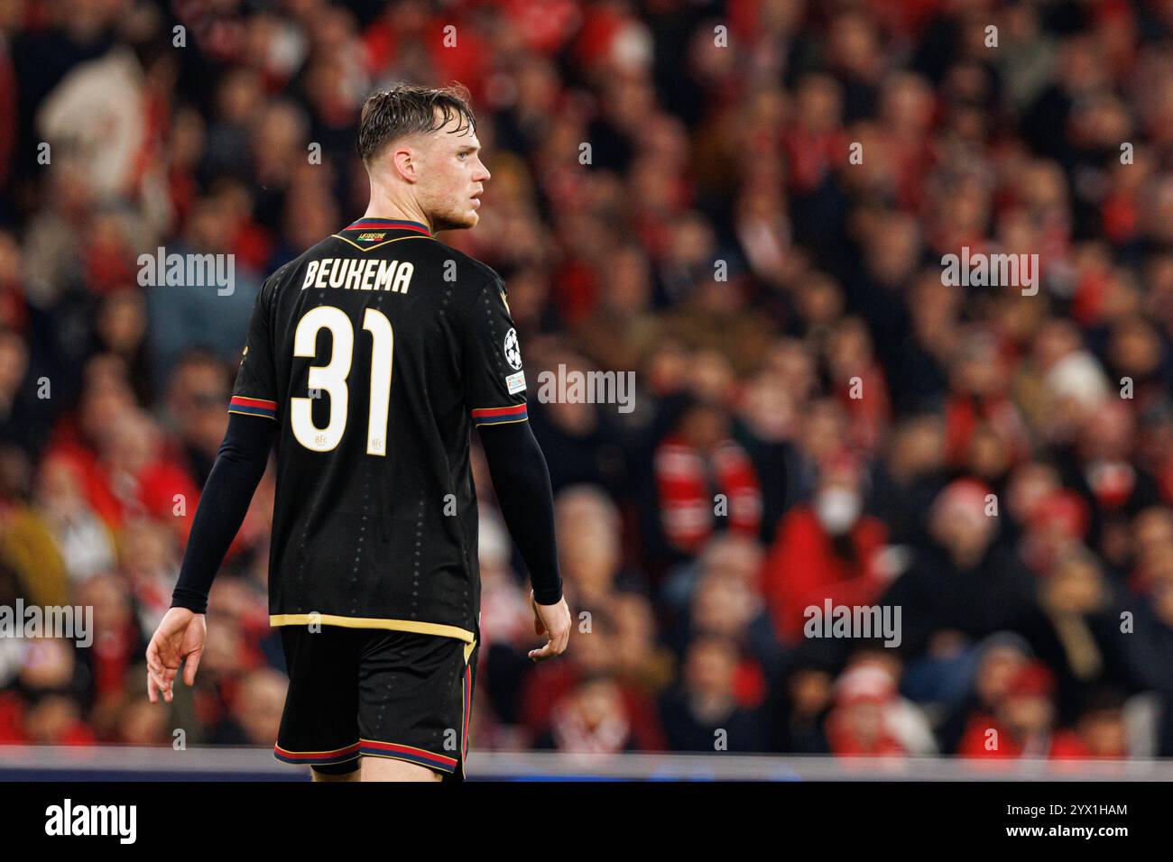 Sam Beukema visto durante la partita di UEFA Champions League tra le squadre di SL Benfica e Bologna FC 1909 (Maciej Rogowski) Foto Stock