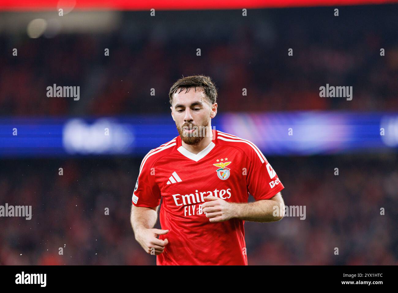 Orkun Kokcu visto durante la partita di UEFA Champions League tra le squadre di SL Benfica e Bologna FC 1909 (Maciej Rogowski) Foto Stock