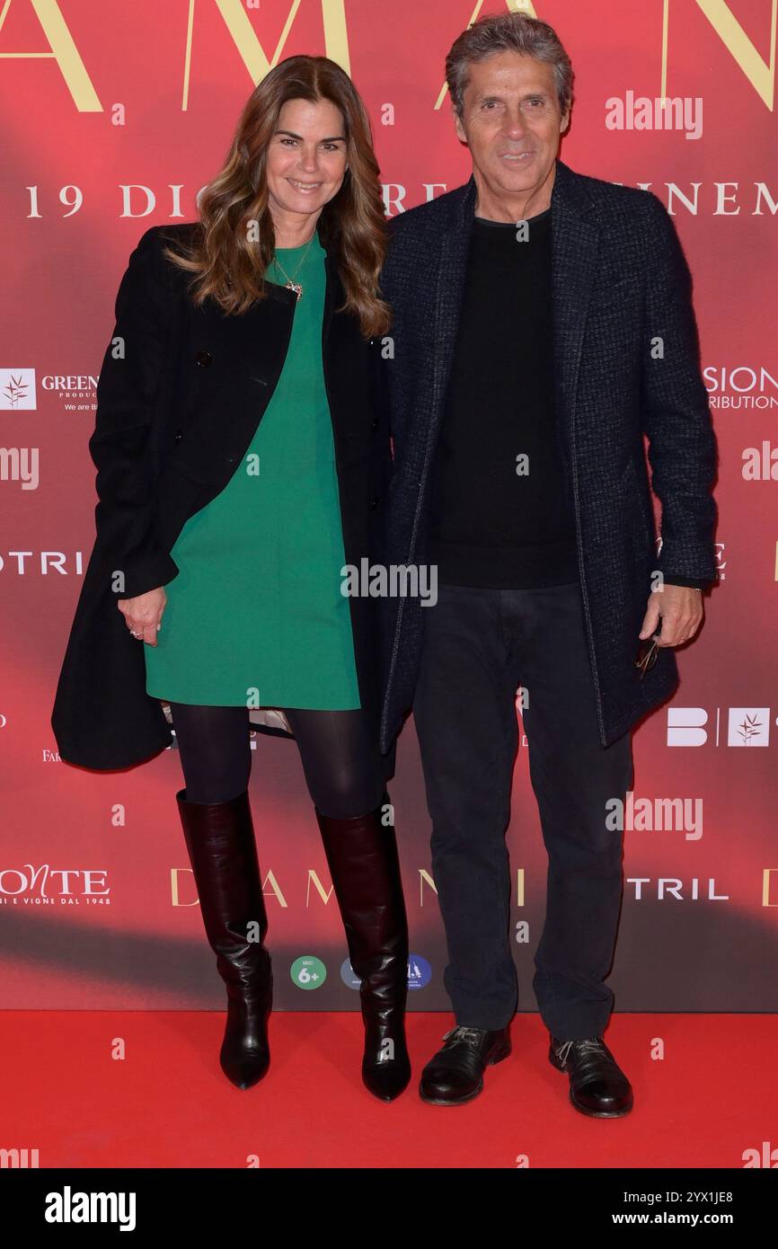 Roma, Italia. 12 dicembre 2024. Ingrid Barbarossa (l) e Luca Barbarossa (r) assistono al Red carpet del film "Diamanti" allo Space Cinema moderno. (Foto di Mario Cartelli/SOPA Images/Sipa USA) credito: SIPA USA/Alamy Live News Foto Stock