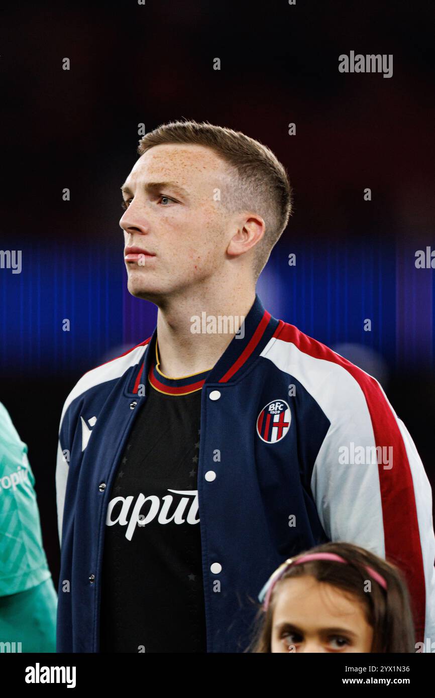 Lewis Ferguson è stato visto durante la partita di UEFA Champions League tra le squadre di SL Benfica e Bologna FC 1909 (Maciej Rogowski) Foto Stock