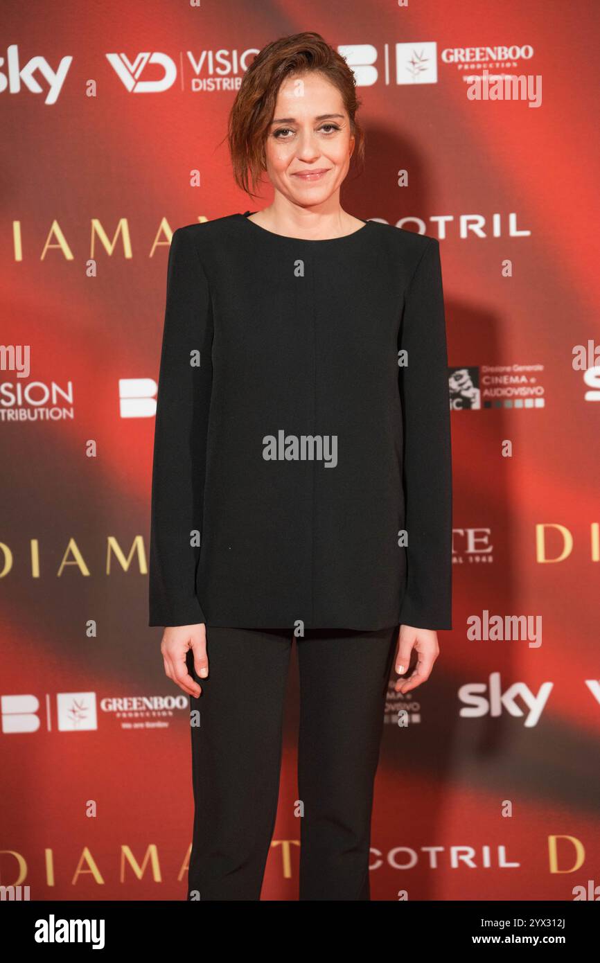 Roma, Italia. 12 dicembre 2024. Vanessa Scalera partecipa alla premiere ''Diamanti'' allo Space Cinema moderno di Roma, il 12 dicembre 2024. (Foto di Luca Carlino/NurPhoto)0 credito: NurPhoto SRL/Alamy Live News Foto Stock