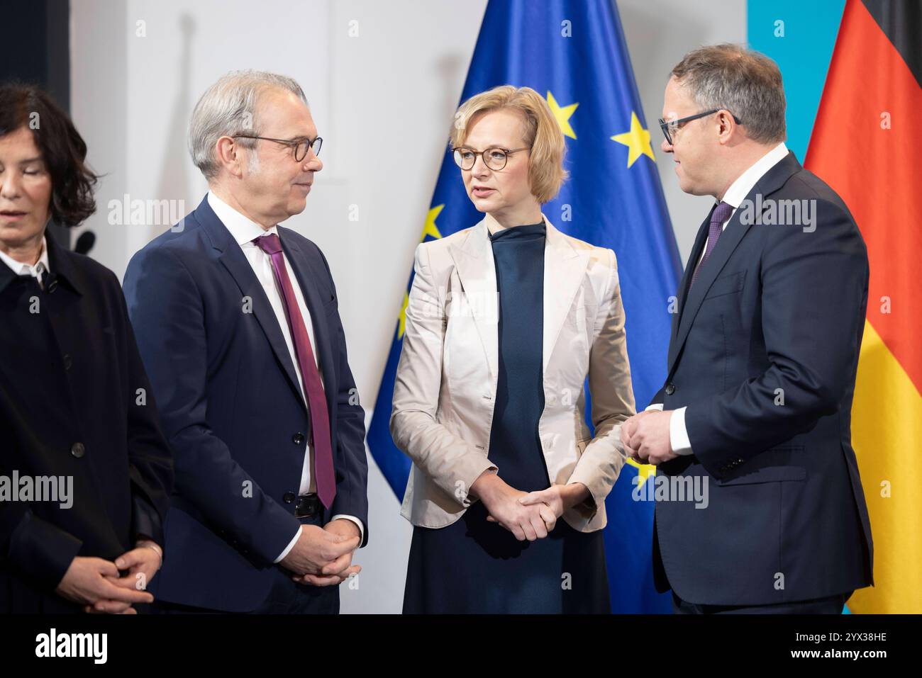 Ernennung Ministro Thüringen 13122024 - Georg Maier,. Katja Wolf und Mario Voigt Anlaesslich der neuen Brombeer-Koalition aus CD, BSW und SPD wurden die Ministerinnen und Minister in Thueringen ernannt. Erfurt Thueringer Landtag Thueringen Deutschland *** nomina dei ministri della Turingia 13122024 Georg Maier, Katja Wolf e Mario Voigt in occasione della nuova coalizione Brombeer di CD, BSW e SPD, i ministri della Turingia sono stati nominati Erfurt Turingia Turingia Germania 131224 ppb-47 Foto Stock