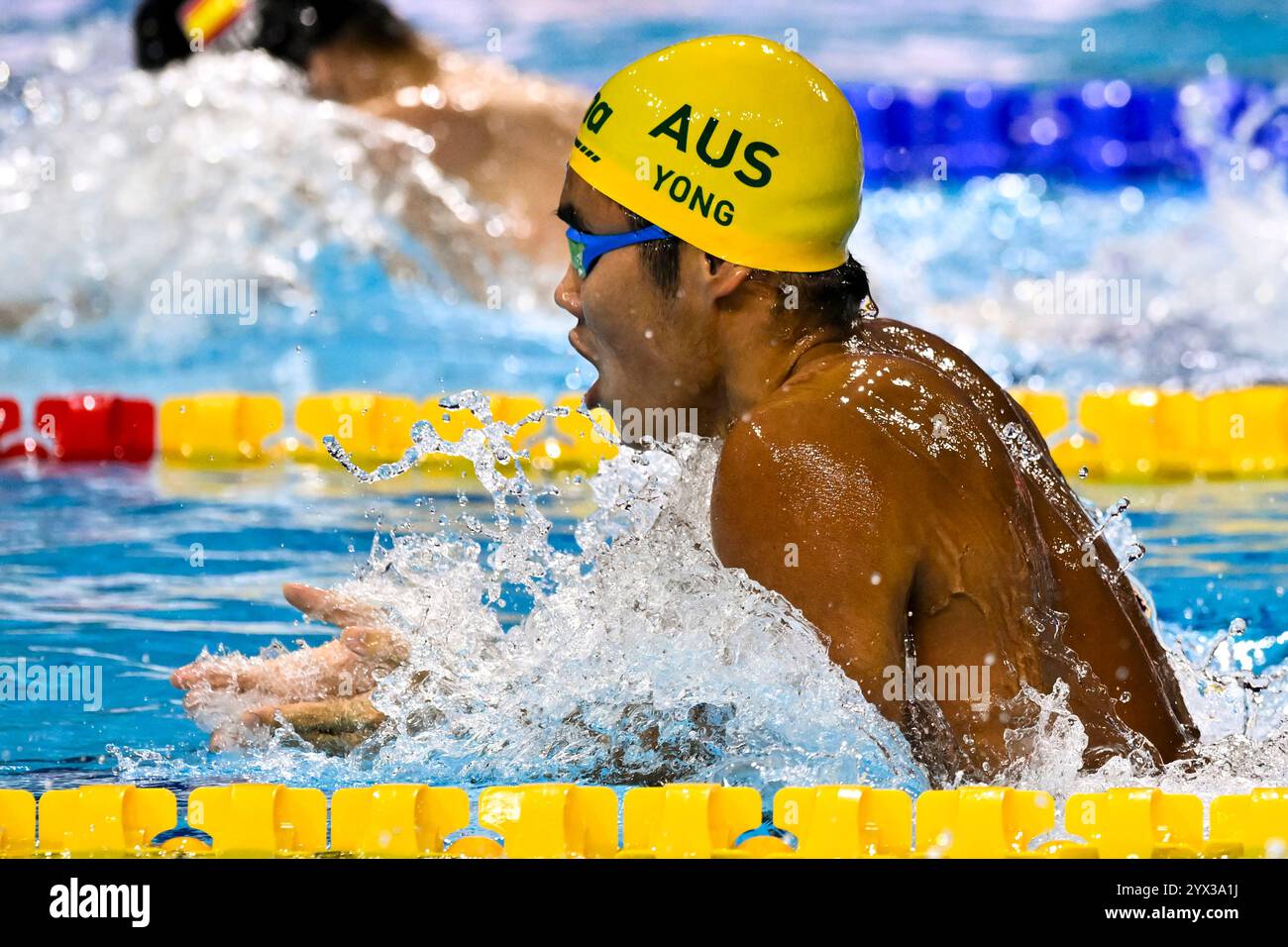 Budapest, Ungheria. 13 dicembre 2024. Joshua Yong dell'Australia gareggia nei 200 m Breaststroke Men Heats durante i Campionati mondiali di nuoto acquatico 2024 nel corso corto presso la Duna Arena di Budapest (Ungheria), 13 dicembre 2024. Crediti: Insidefoto di andrea staccioli/Alamy Live News Foto Stock