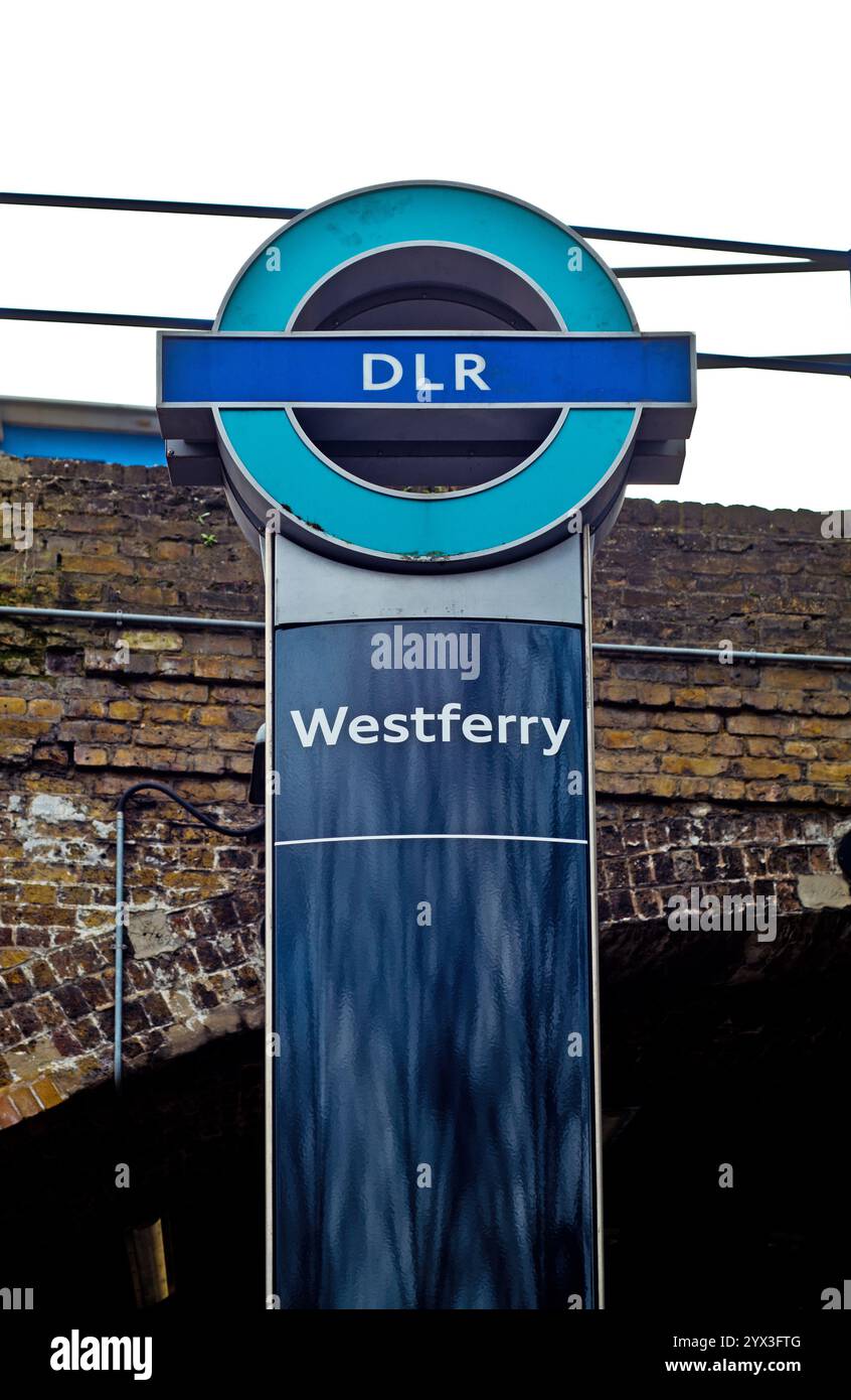 Docklands Light Railway Westferry Sign, Londra, Inghilterra Foto Stock