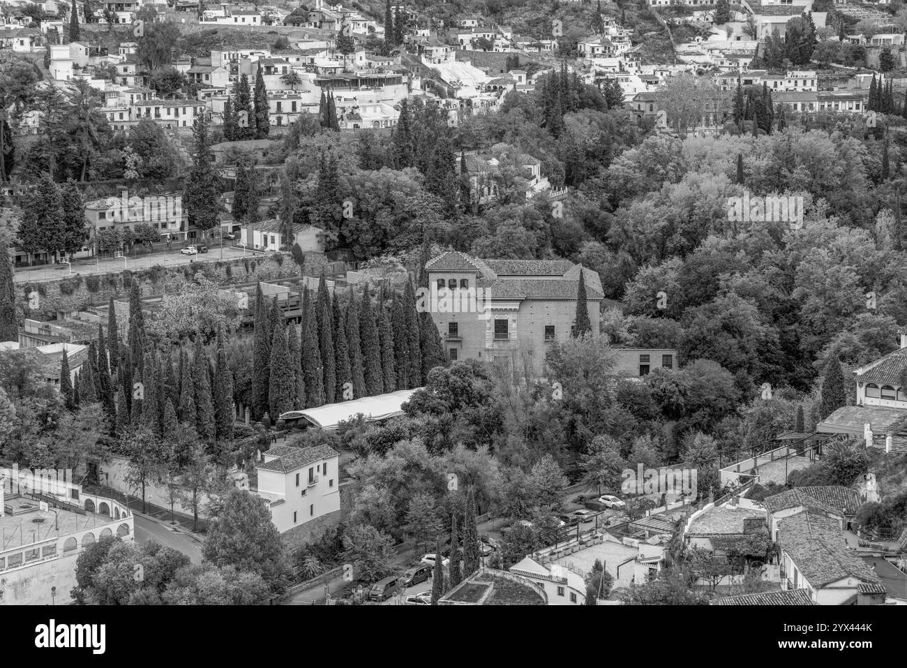 Vista del quartiere Albayzin dal palazzo dell'Alhambra, Granada, Andalusia, Spagna Foto Stock