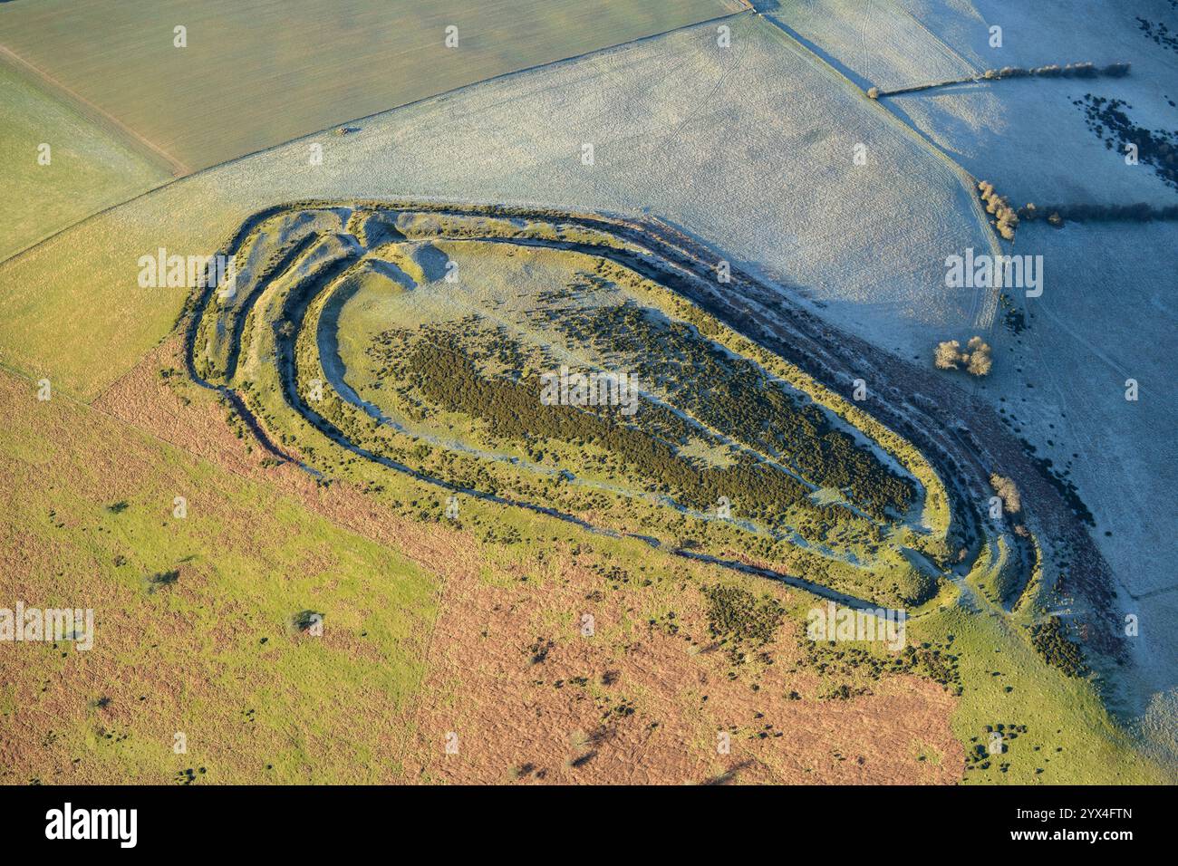 Caer Caradoc, an Iron Age multivallate Hillfort Earthwork, Chapel Lawn, Shropshire, 2024. Foto Stock