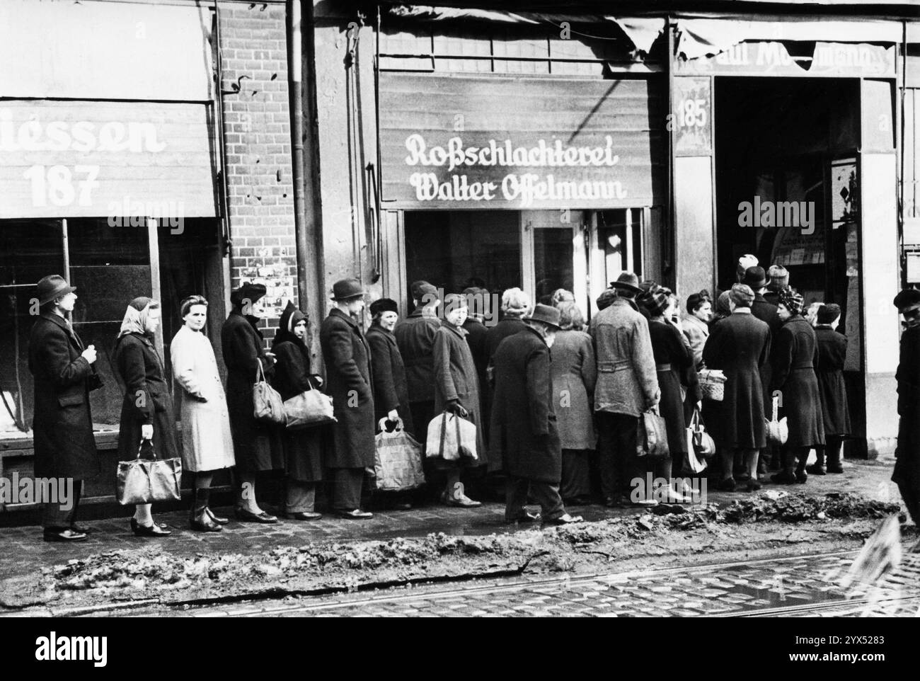 1947 Hamburg Altona, Walter Offelmann, coda per la carne di cavallo [traduzione automatizzata] Foto Stock