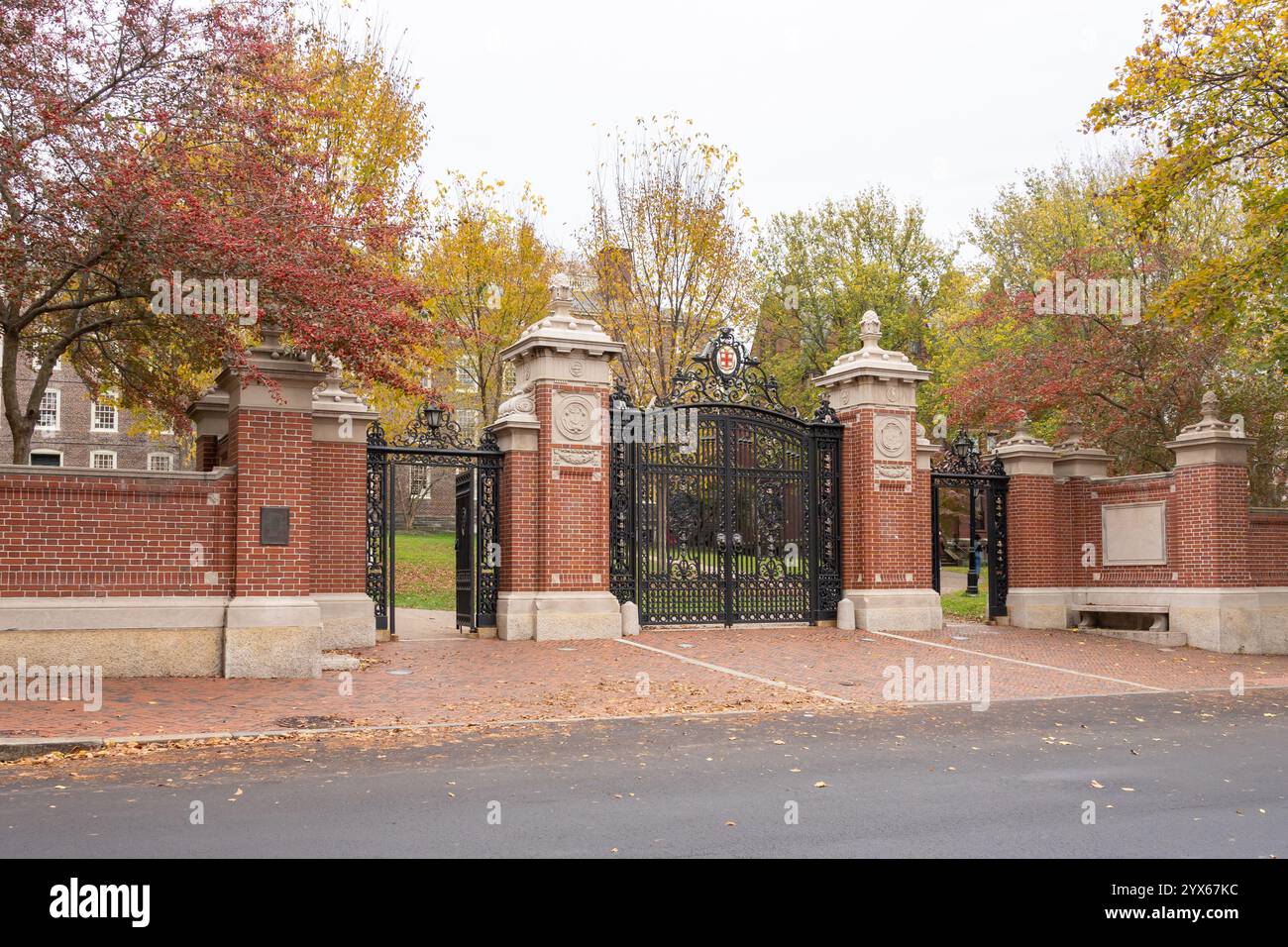 Dal Van Wickle Gates al campus principale della Brown University, Providence, Rhode Island Foto Stock