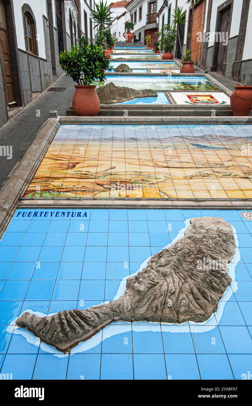FUERTEVENTURA Plaster mappa in rilievo dell'isola di Fuerteventura in mostra permanente nel villaggio di Firgas Gran Canaria Isole Canarie Spagna Foto Stock