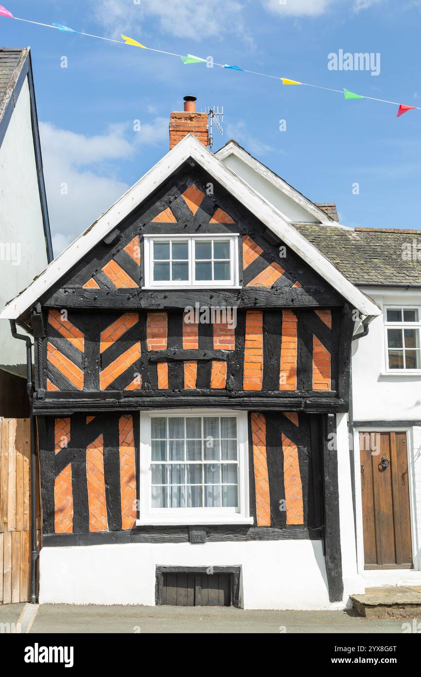 Casa in stile Tudor nel Bishop's Castle, Shropshire, Inghilterra Foto Stock