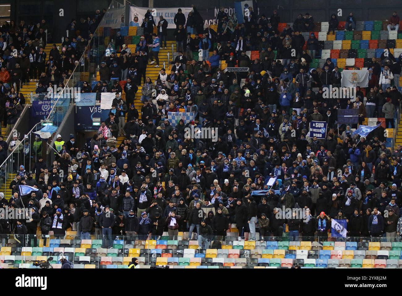 Udine, Italia. 14 dicembre 2024. Tifosi durante la partita di calcio di serie A tra Udinese e Napoli al Bluenergy Stadium di Udine, Italia nord-orientale - sabato 14 dicembre 2024 sport - calcio (foto di Andrea Bressanutti/Lapresse) crediti: LaPresse/Alamy Live News Foto Stock