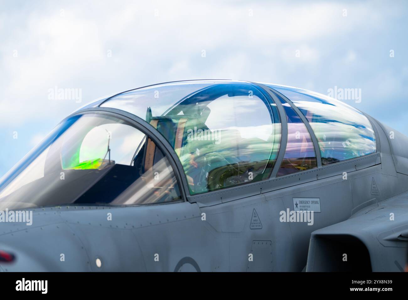 Sola, Norvegia - 16 giugno 2024: Baldacchino di un aereo da caccia Saab JAS-39 Foto Stock