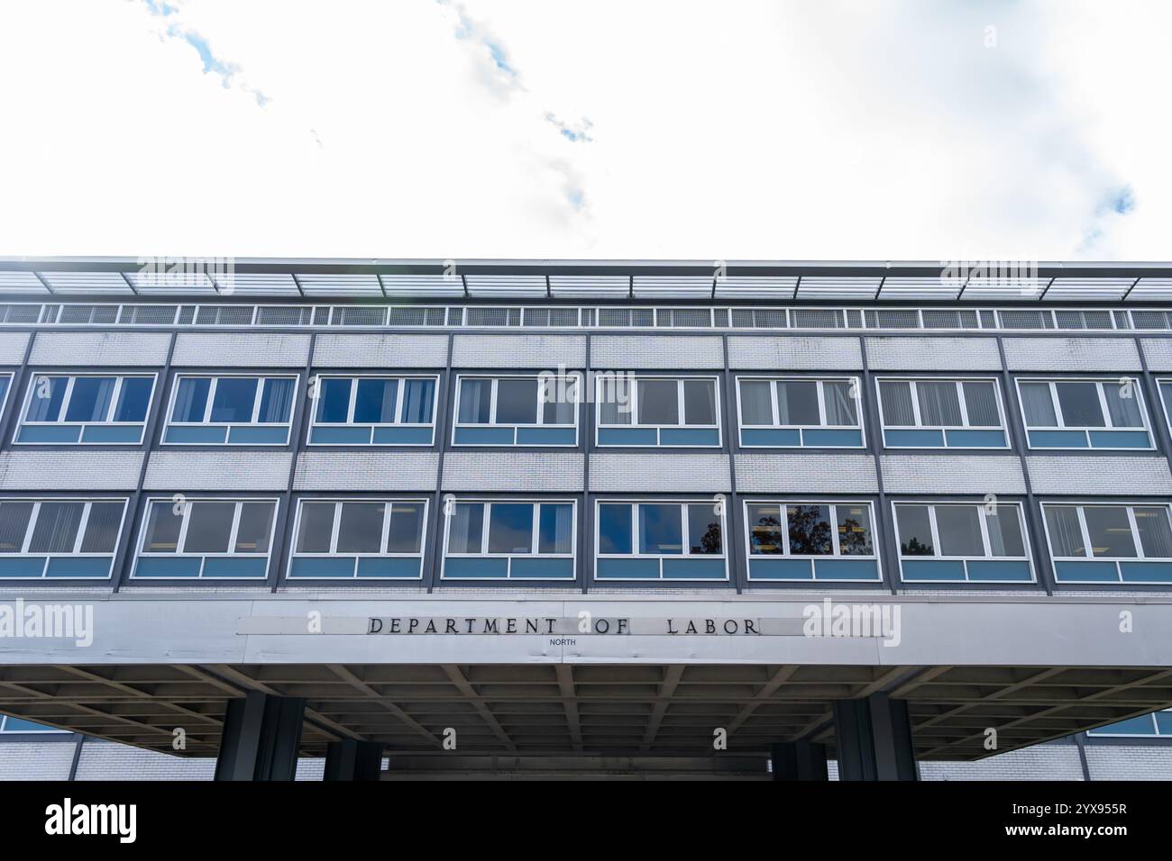 Edificio per uffici del Dipartimento del lavoro dello Stato di New York a W. Averell Harriman State Office Campus, Albany, New York, USA Foto Stock