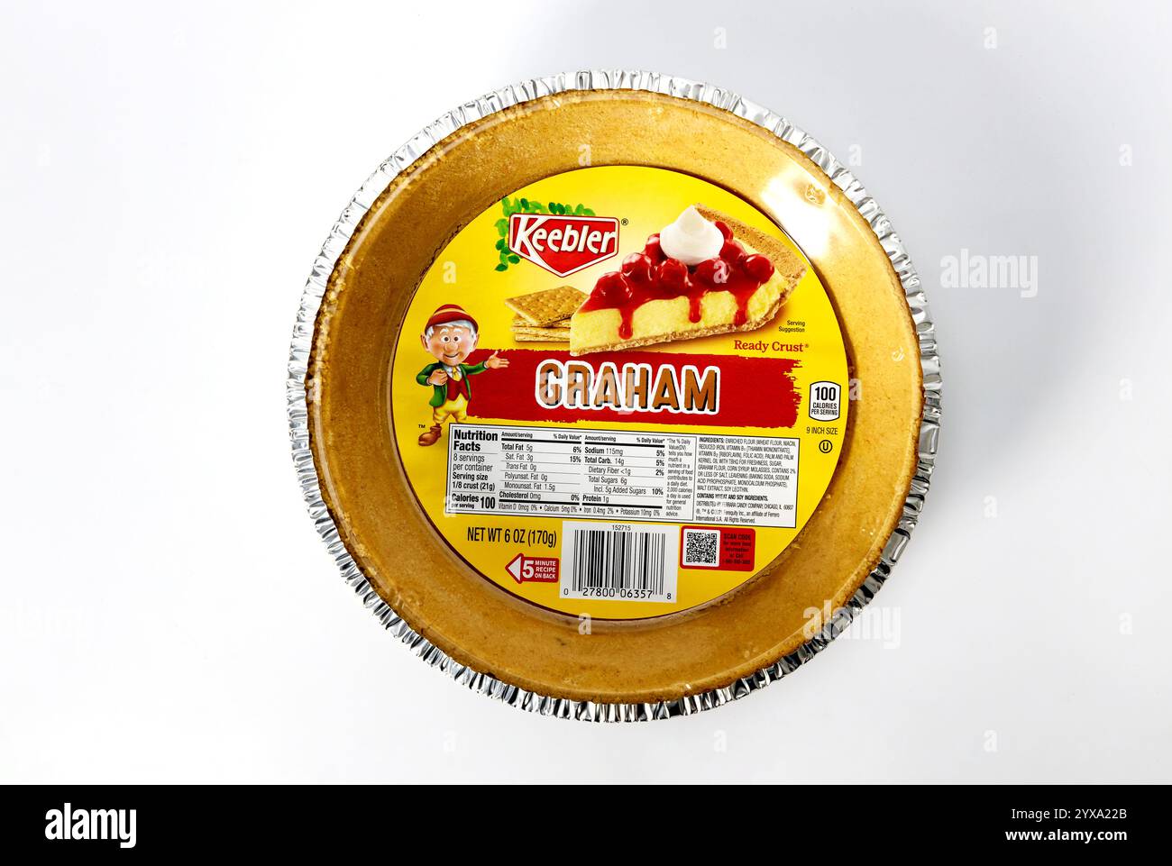 Deliziosa crosta graham pronta per la preparazione del dessert con un imballaggio luminoso che mostra i dettagli del prodotto Foto Stock