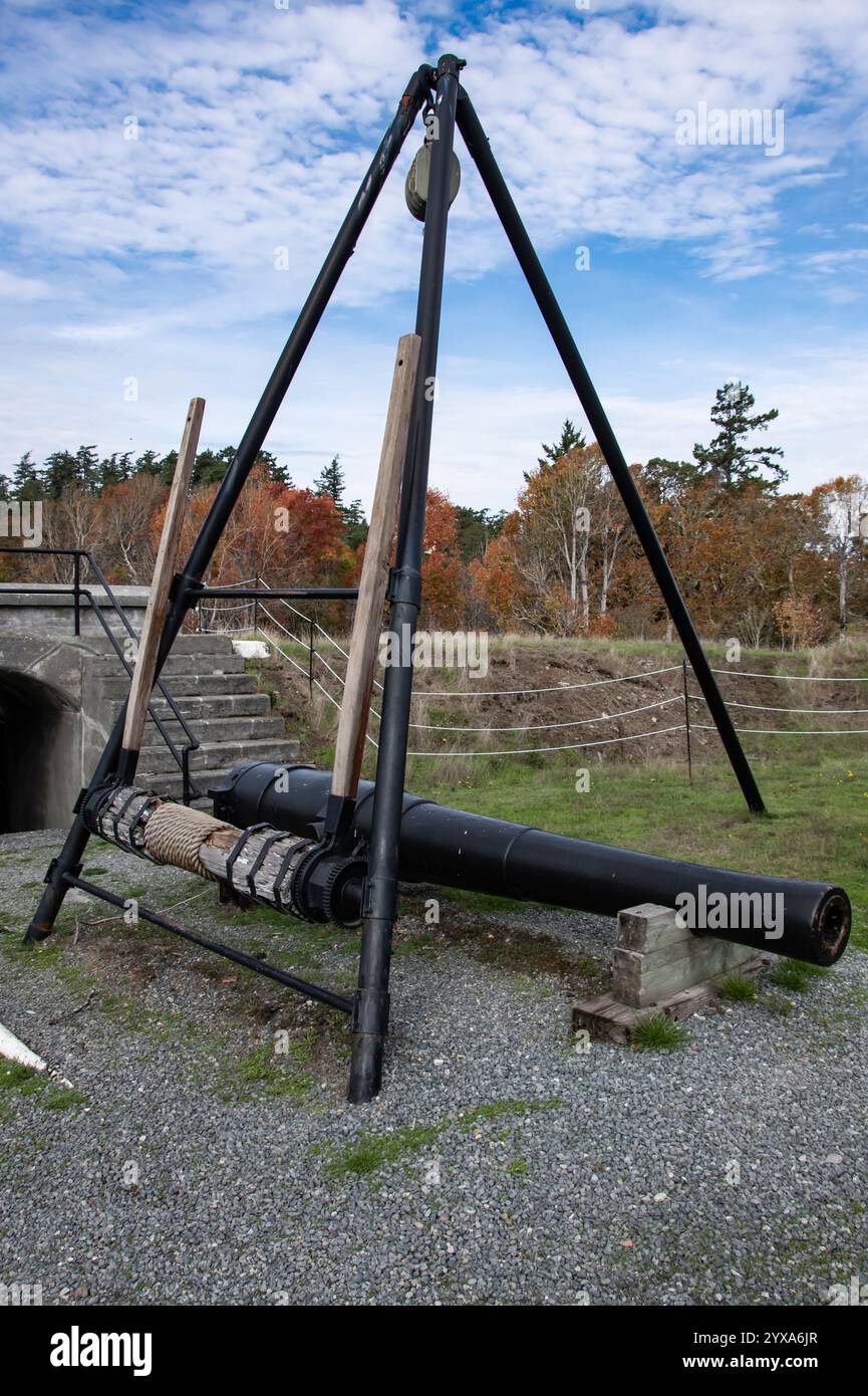 Paranco per armi da fuoco presso Fort Rodd Hill e Fisgard Lighthouse, sito storico nazionale a Victoria, British Columbia, Canada Foto Stock