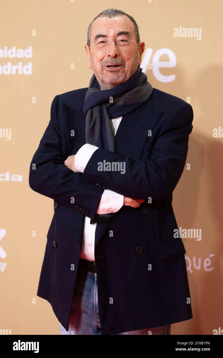 Jose Luis Garci ha partecipato al Red carpet per i Jose María Forque Awards 2024 al Palacio Municipal de Congresos de Madrid il 14 dicembre 2024 a Madrid, Spagna. Foto Stock