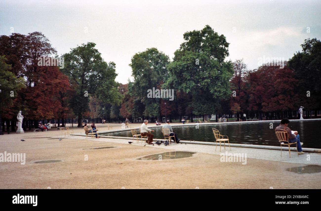 Foto d'epoca dei Giardini delle Tuileries a Parigi, Francia - settembre 1982 Foto Stock