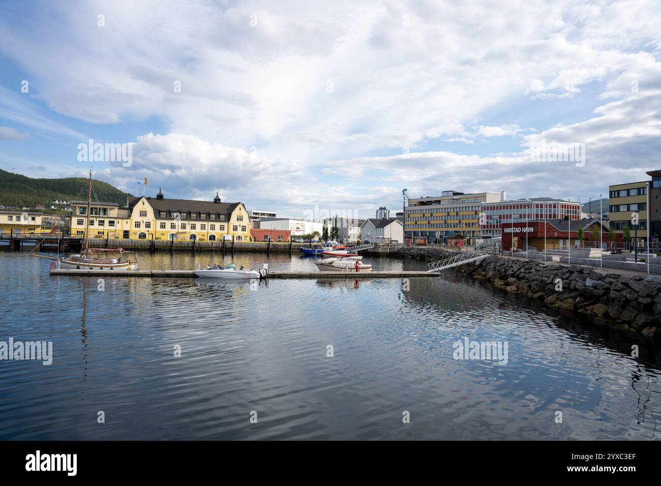 Harstad, Norvegia - 07.05.2024: Porto di Harstad in Norvegia Foto Stock