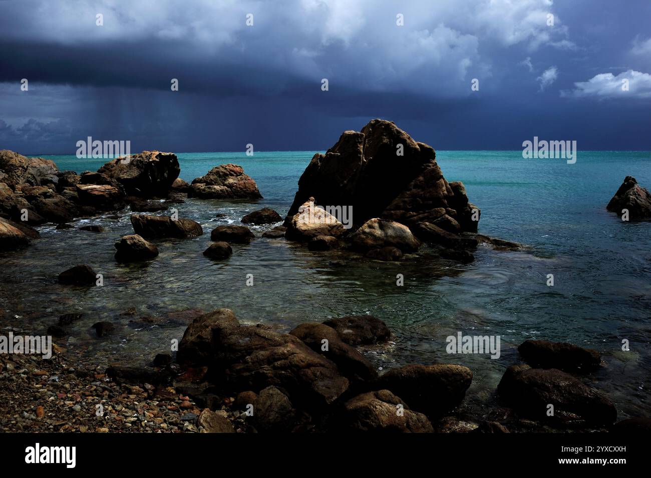 Colori del Mar Mediterraneo in primavera Foto Stock
