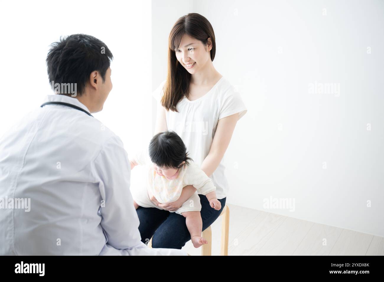 Il controllo medico del bambino Foto Stock