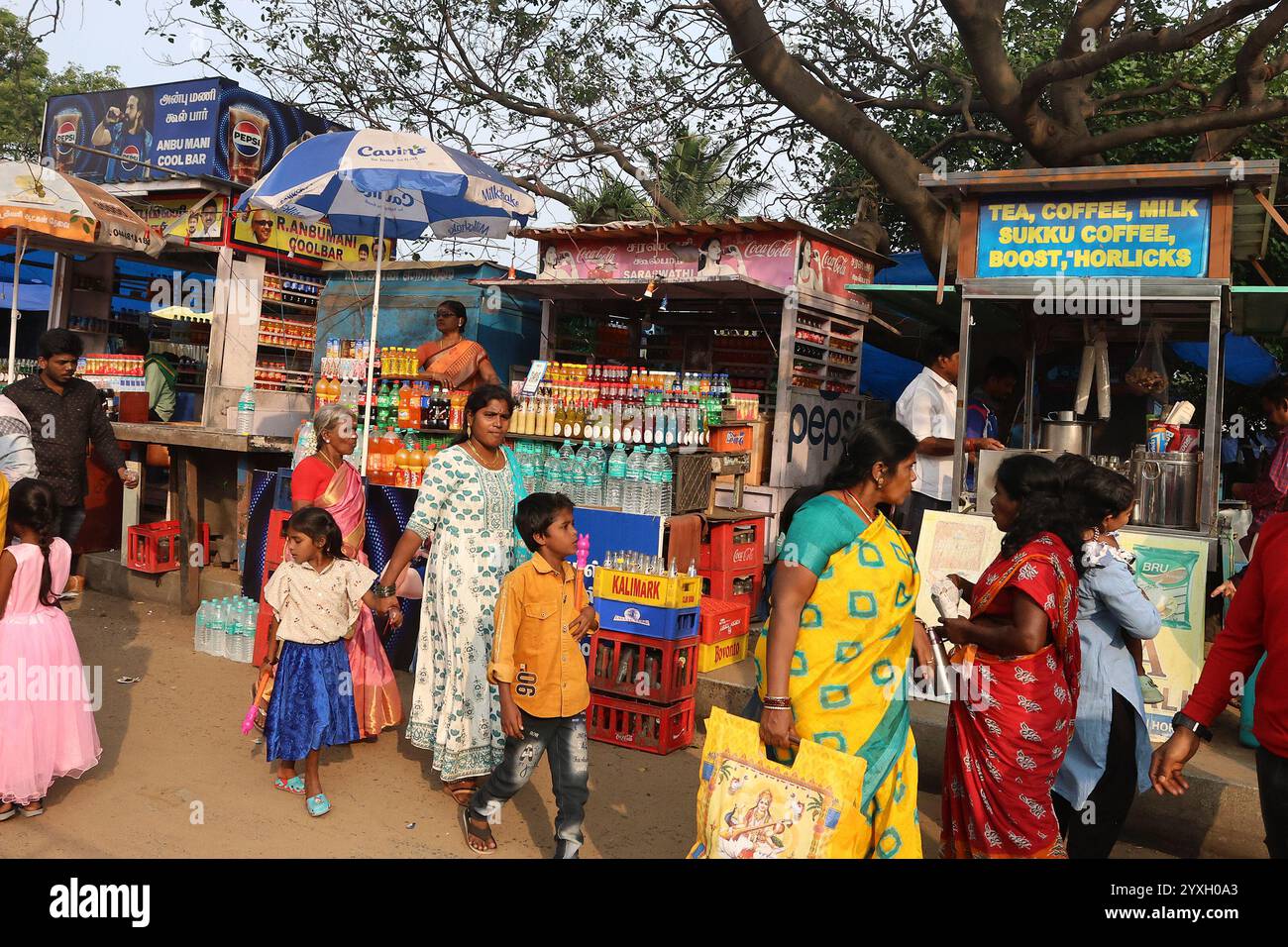 Bancarelle di bevande a Marina Beach a Chennai, Tamil Nadu, India Foto Stock