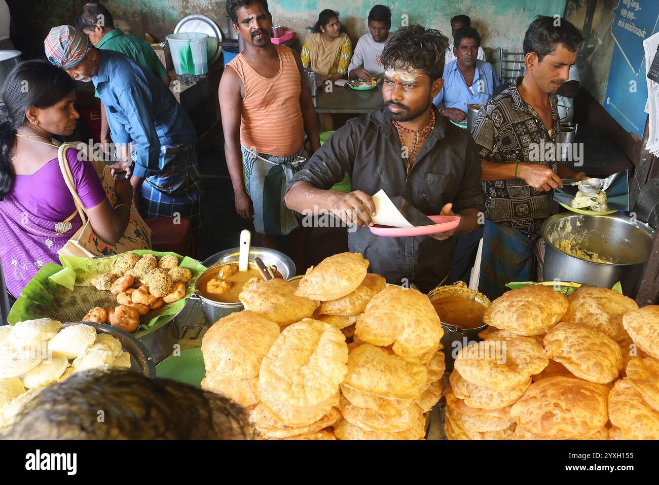 Chiosco di cibo nel quartiere George Town di Chennai, Tamil Nadu, India Foto Stock