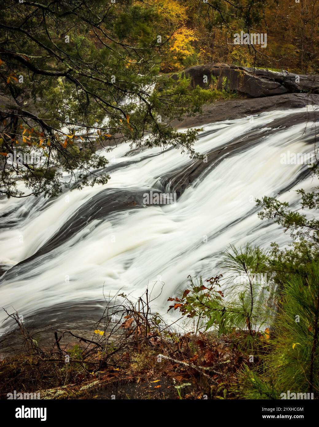 Vista delle cascate dell'High Falls State Park in Georgia. Foto Stock