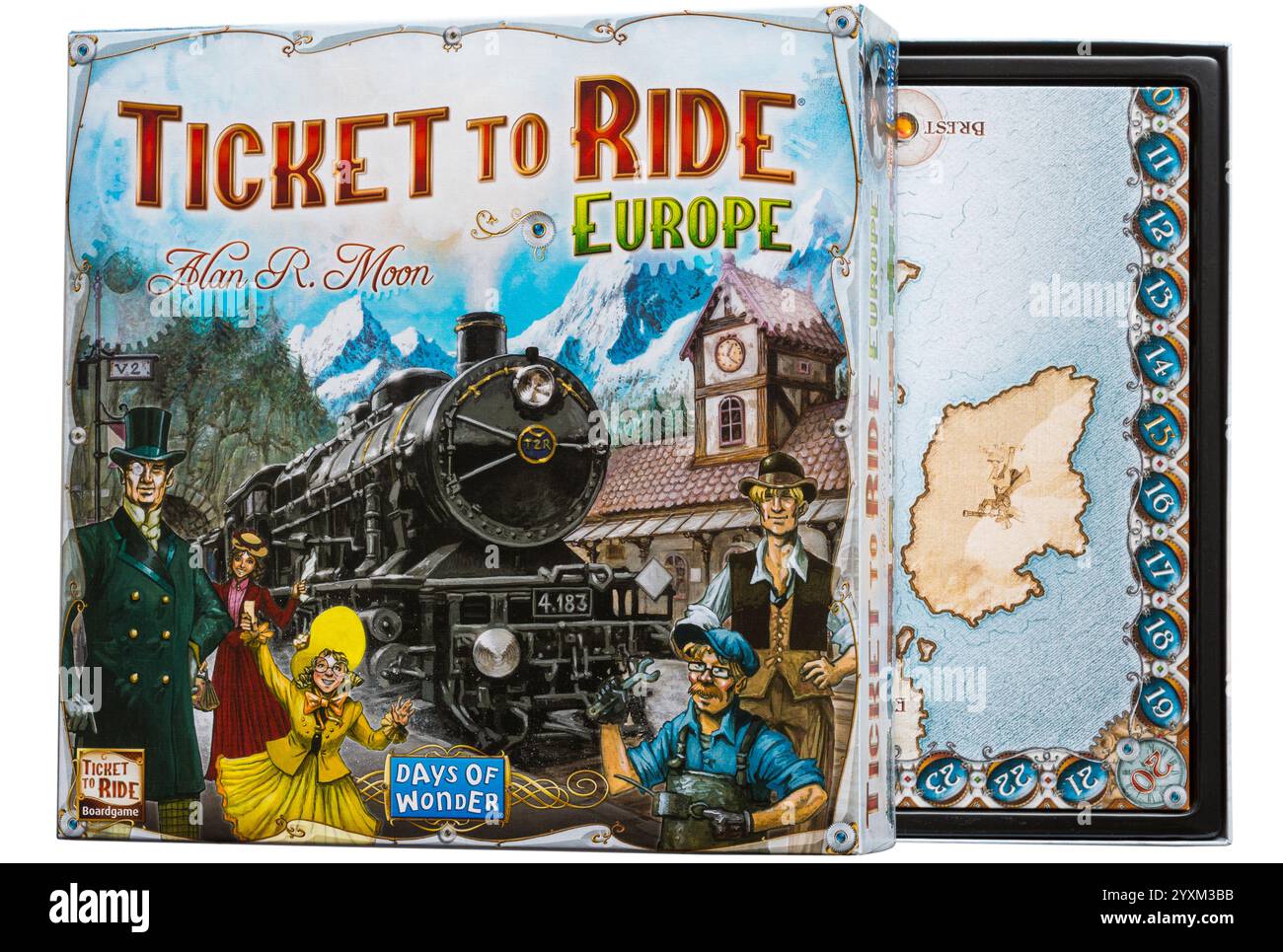 Biglietto per Ride Europe, scatola di gioco da tavolo e tabellone isolata su sfondo bianco Foto Stock
