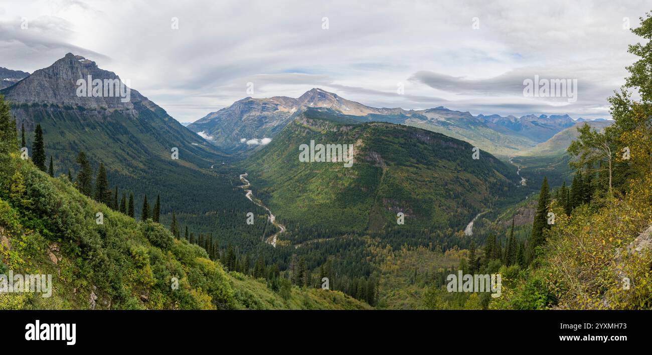 Vista da Going to the Sun Road, Glacier National Park, Montana, USA Foto Stock