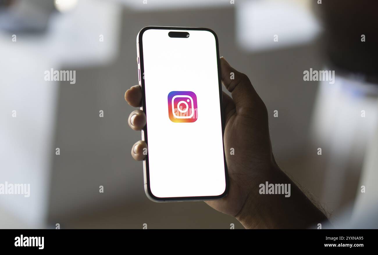 Applicazione Instagram. Instagram è il social network fotografico più grande e popolare Foto Stock