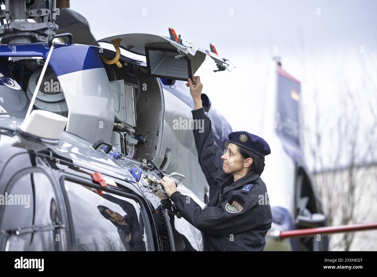 Nuovo elicottero H145 della polizia di Airbus Helicopters rilevato dallo squadrone elicotteri della polizia sassone per la qualificazione e l'addestramento di f Foto Stock