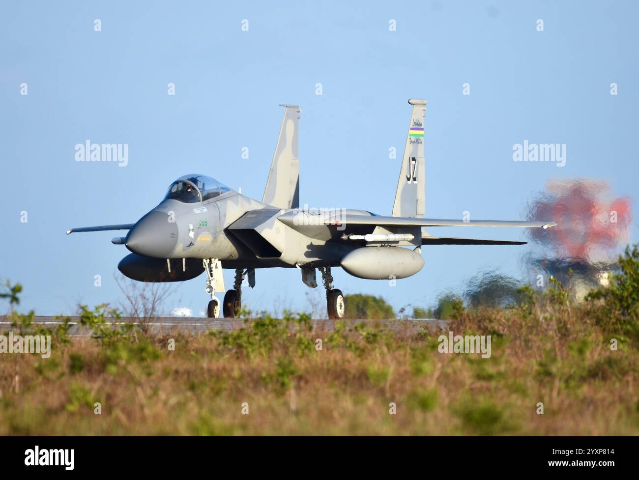 Un F-15C del 159th Fighter Wing Taxies presso la Natal Air Force base, Brasile. Foto Stock
