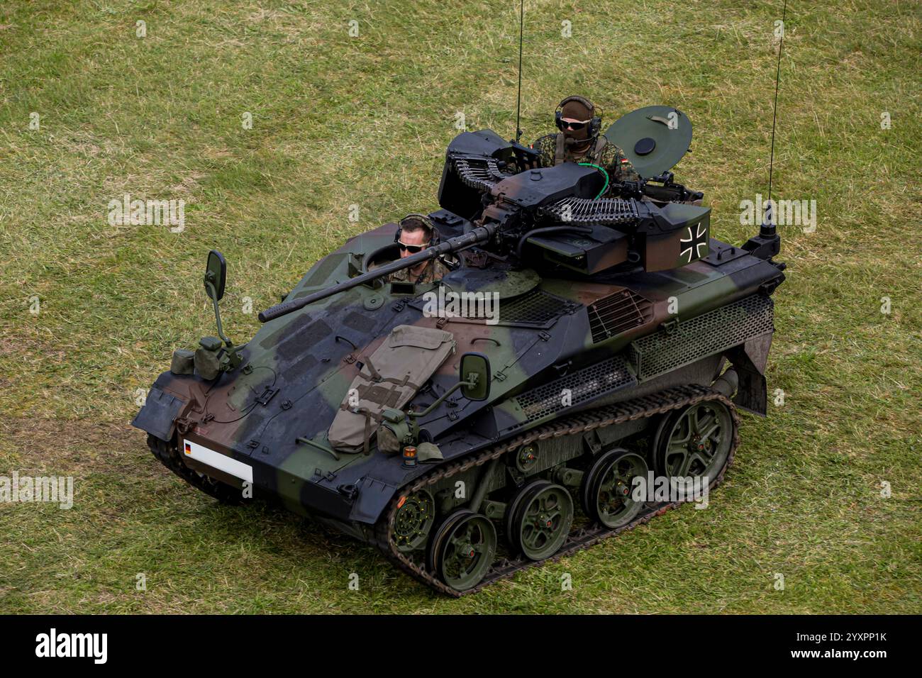 Piccolo carro armato da battaglia Wiesel dell'esercito tedesco. Foto Stock