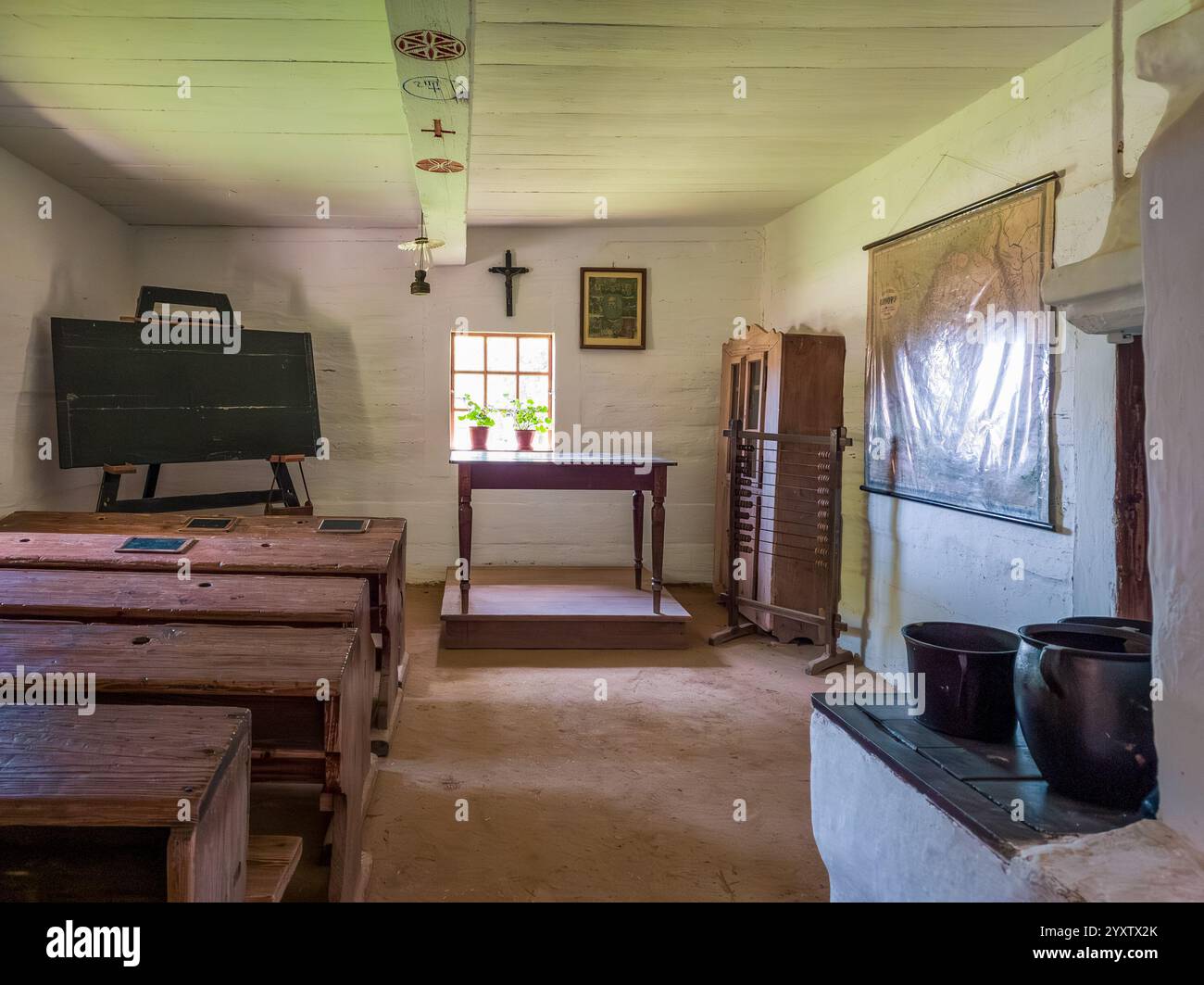 Scuola di Wydrna intorno al 1880 nel Museo di architettura Folcloristica di Sanok. Foto Stock