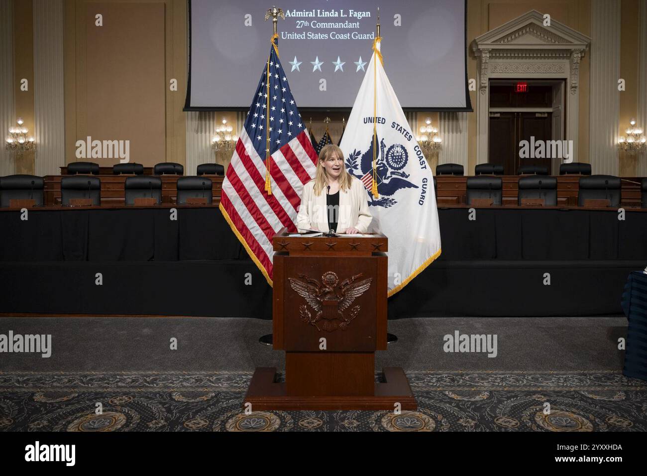 DHS Senior Official che svolge le funzioni del vice segretario Kristie Canegallo partecipa al 234 ° compleanno della celebrazione della Guardia Costiera degli Stati Uniti a Capitol Hill (54023359556). Foto Stock