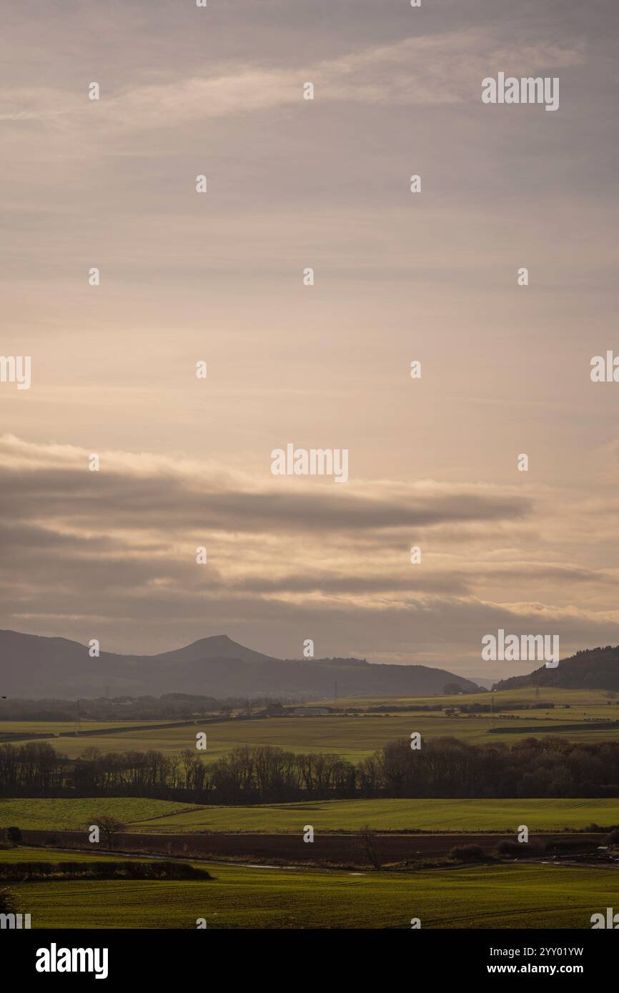 campi e collina di cime di rose prelevati da saltburn, yorkshire settentrionale, inghilterra, regno unito Foto Stock
