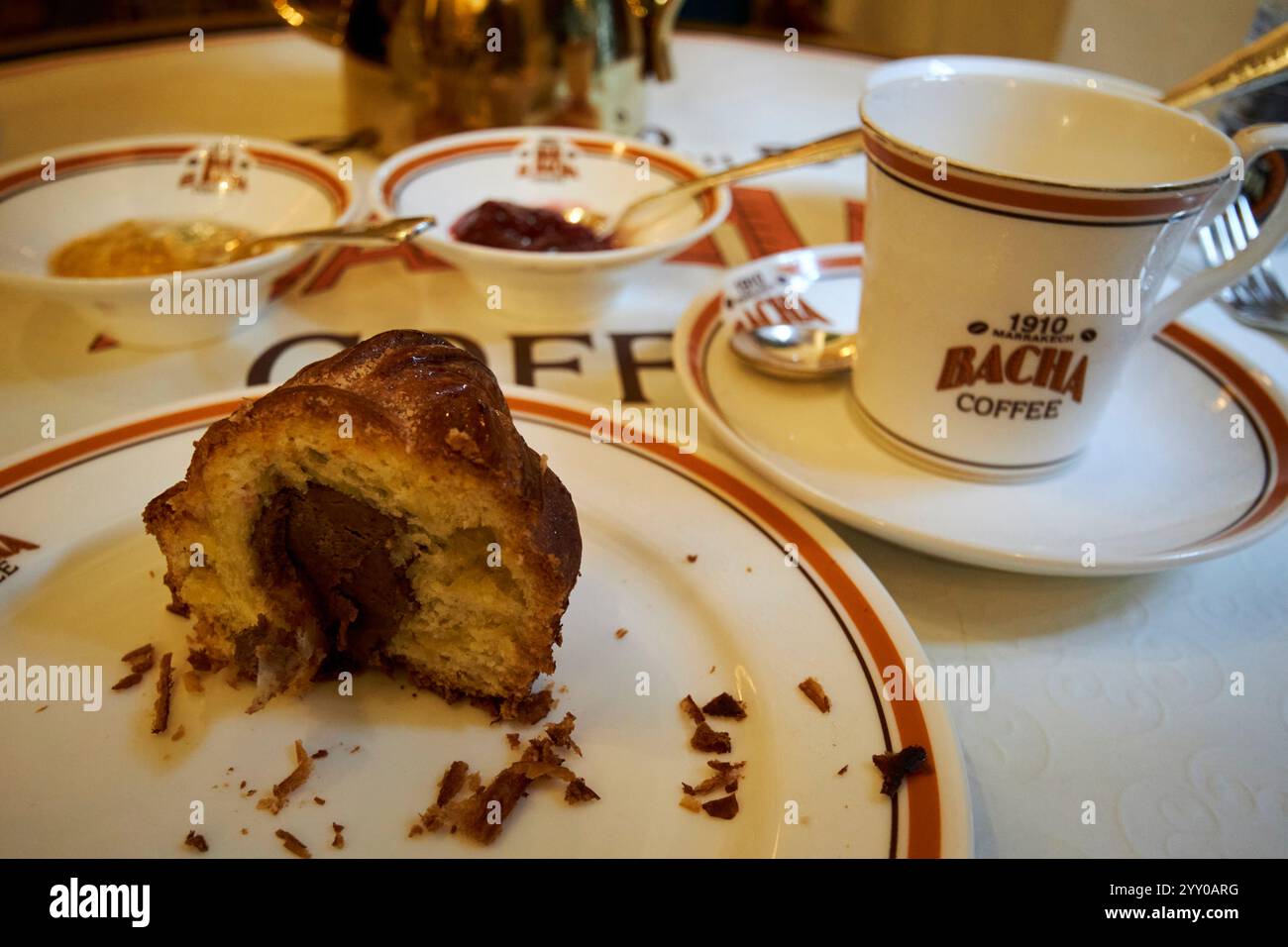 croissant aperto bacha coffee e cafe' marrakesh, marocco Foto Stock