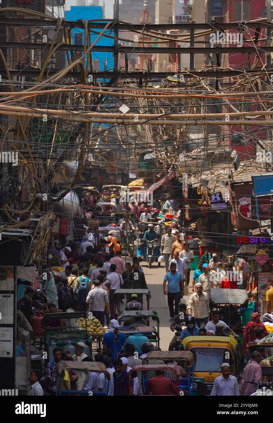 calle de Nueva Delhi, capitale dell'India Foto Stock