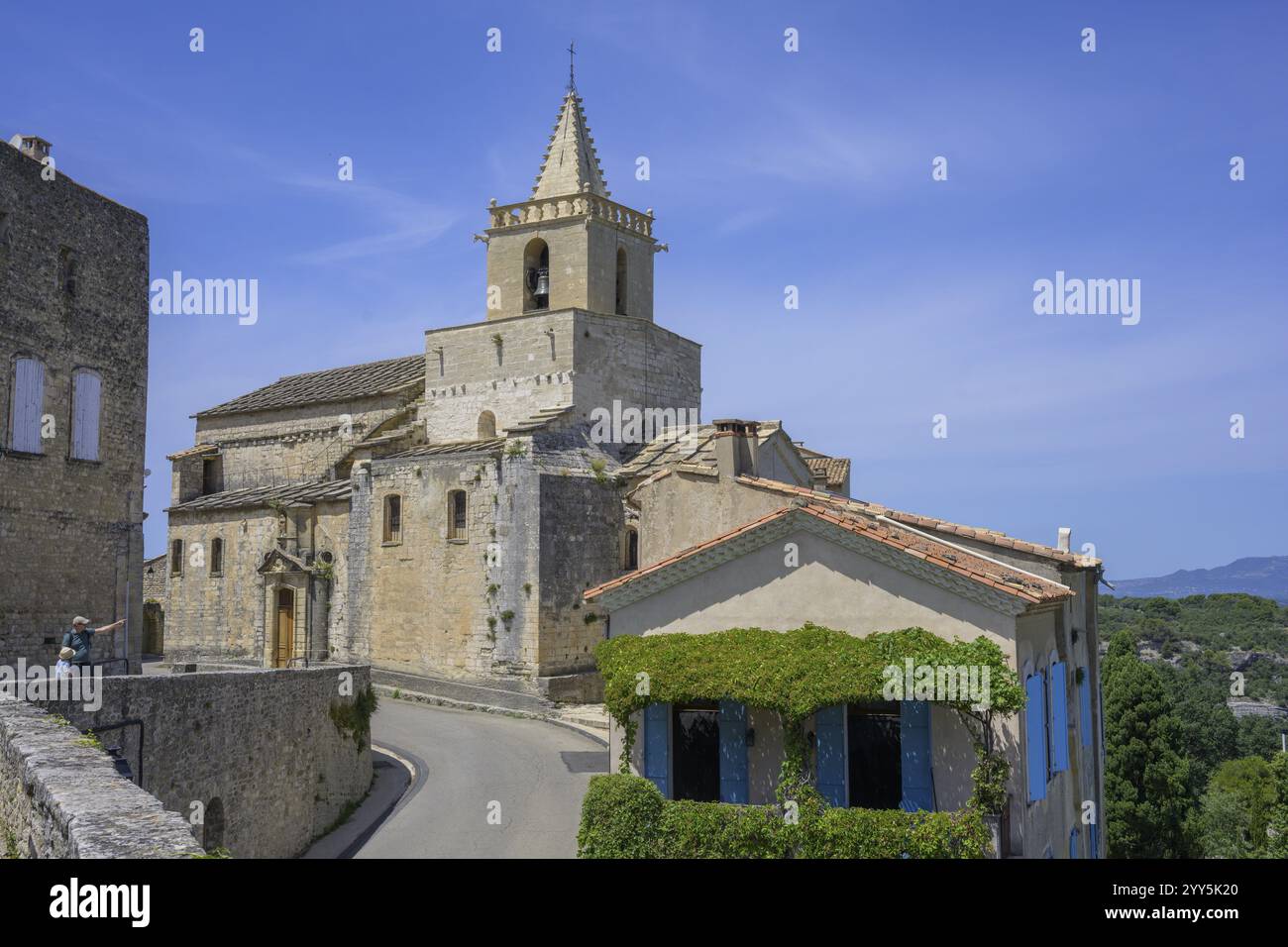 Chiesa di Venasque, dipartimento Vaucluse, Francia, Europa Foto Stock