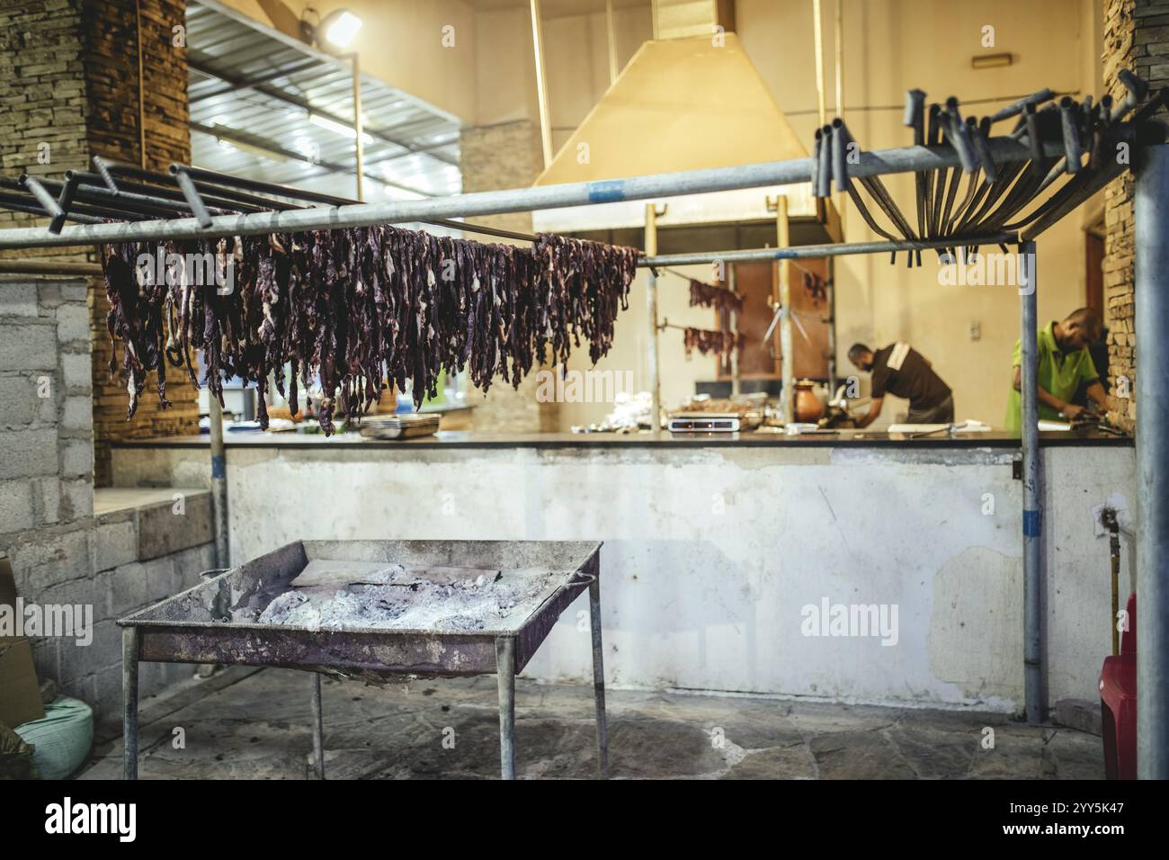 Carne di cammello secca, ristorante di cammelli, Ittin Park, Salalah, Dhofar, Oman, Asia Foto Stock