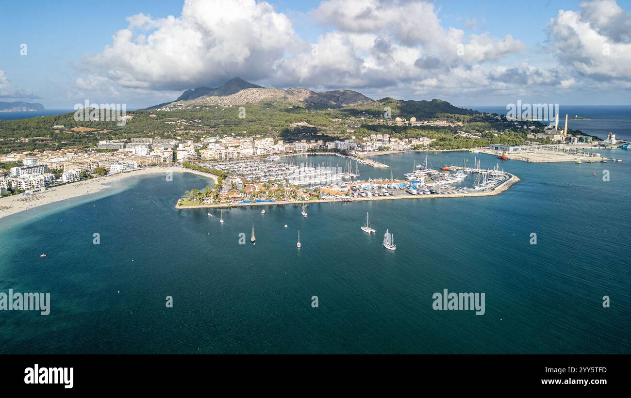 L'Alcudiamar, un porto turistico con infrastrutture moderne, ecologico, in linea con l'economia locale, Port d'Alcudia, Maiorca, Spagna. Foto Stock