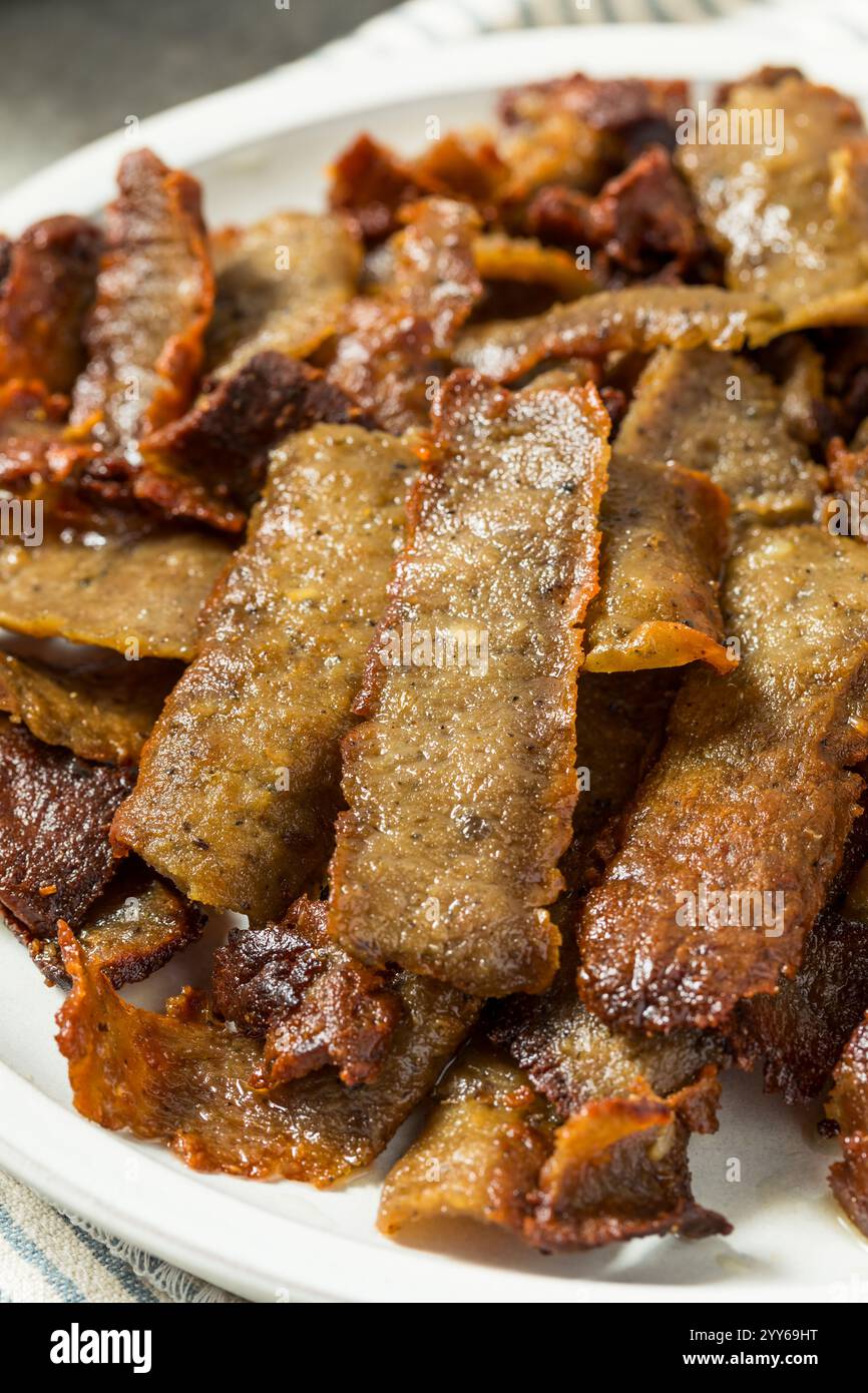 Carne di giroscopio grigliata grigliata arrosto rasata per mangiare Foto Stock