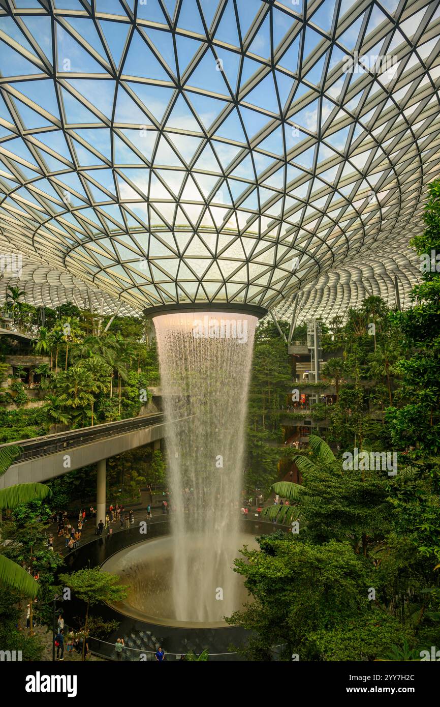 Il Jewel Rain Vortex, l'aeroporto di Changi, Singapore Foto Stock