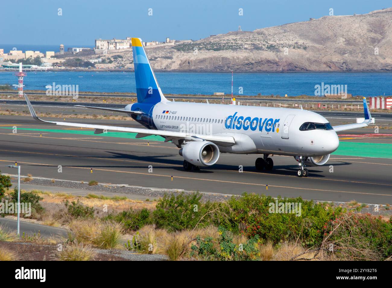 Aeroporto di Gran Canaria. Scopri la compagnia aerea Airbus A320 che sta prendendo in giro durante il decollo. Foto Stock