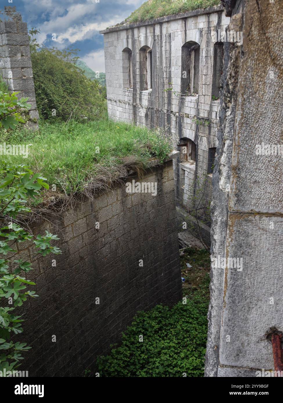 Rovine del forte della Fortezza Gorazda, Montenegro, Balcani dell'Impero austro-ungarico del XIX secolo Foto Stock