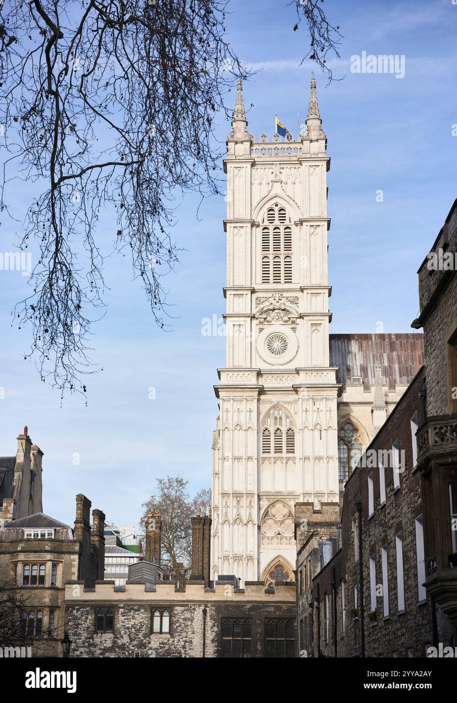 Torre della chiesa cristiana chiamata Abbazia di Westminster, Londra, Inghilterra. Foto Stock